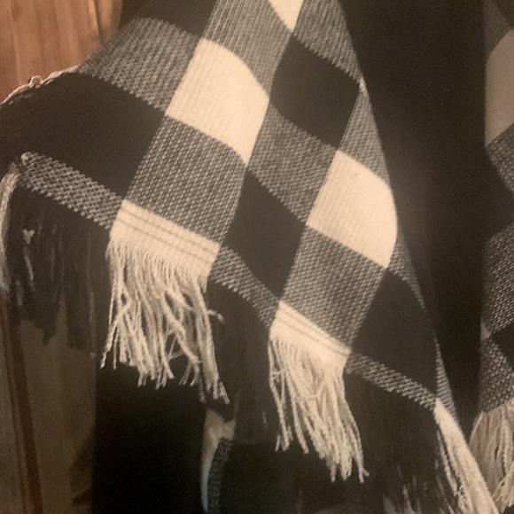 Full length fringed vest shawl wide collar with cowl neck turtleneck - Picture 2 of 5